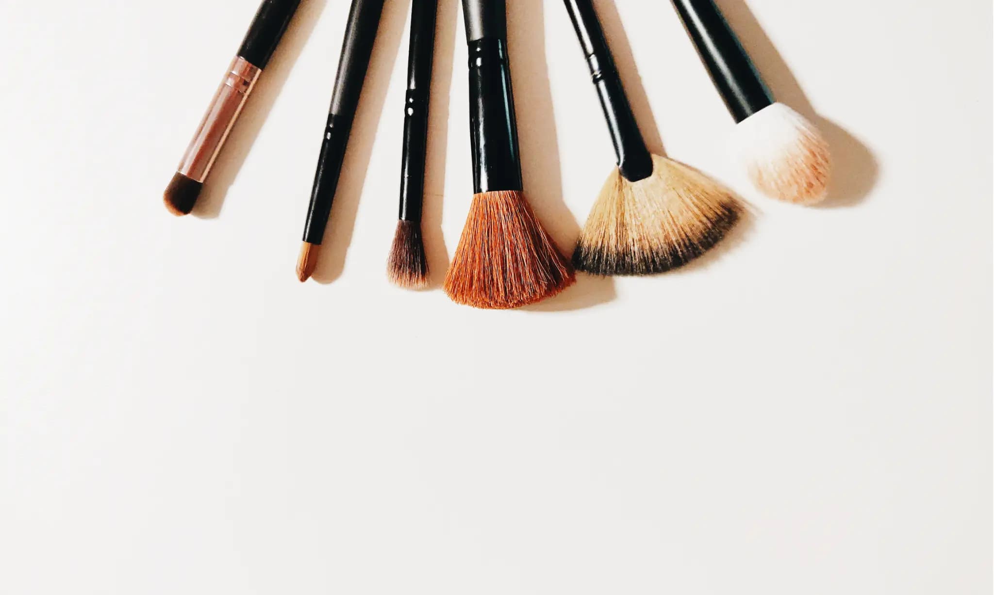 Tausi Beautician Background